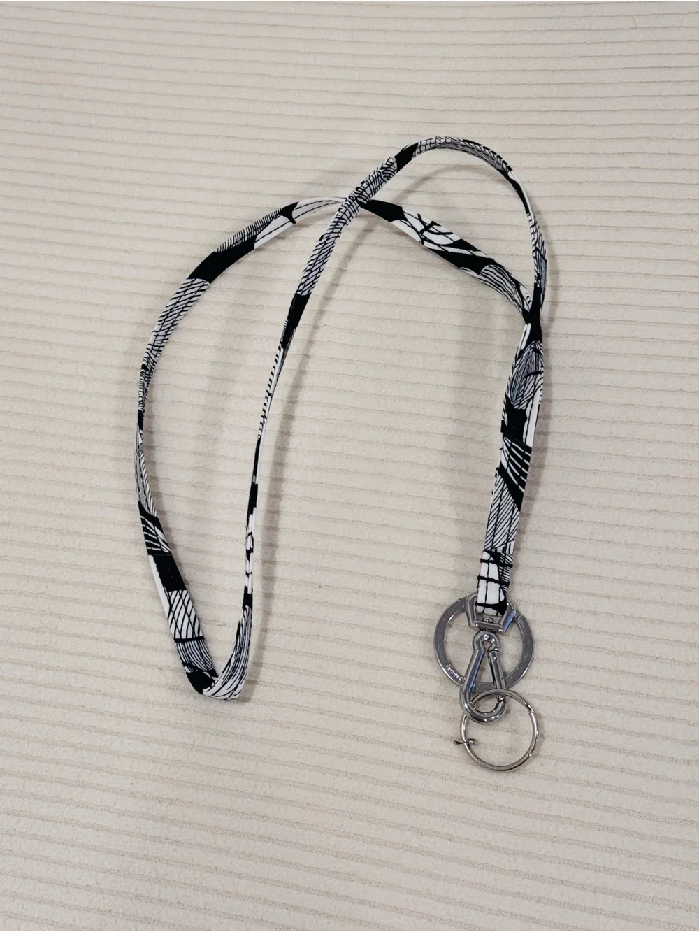 (NEW) Vera Bradley Lanyard with Silver Hardware